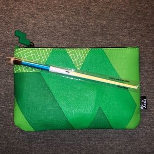 Ipsy x TETRIS Limited edition makeup bag & brush